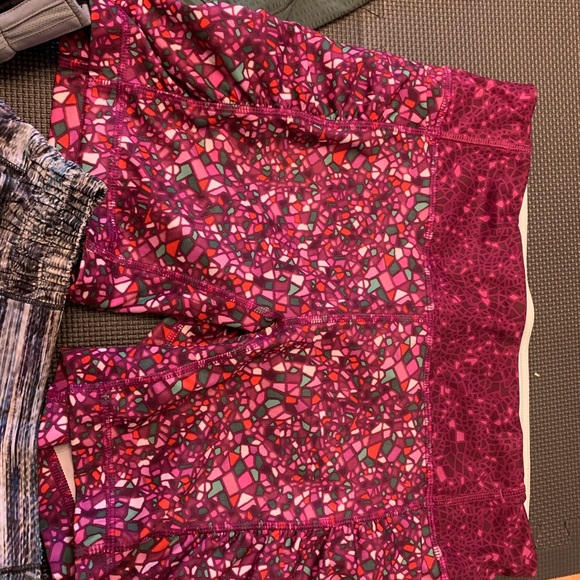 Lululemon Speed Track Short Size 10 Contour Sports - Picture 2 of 2